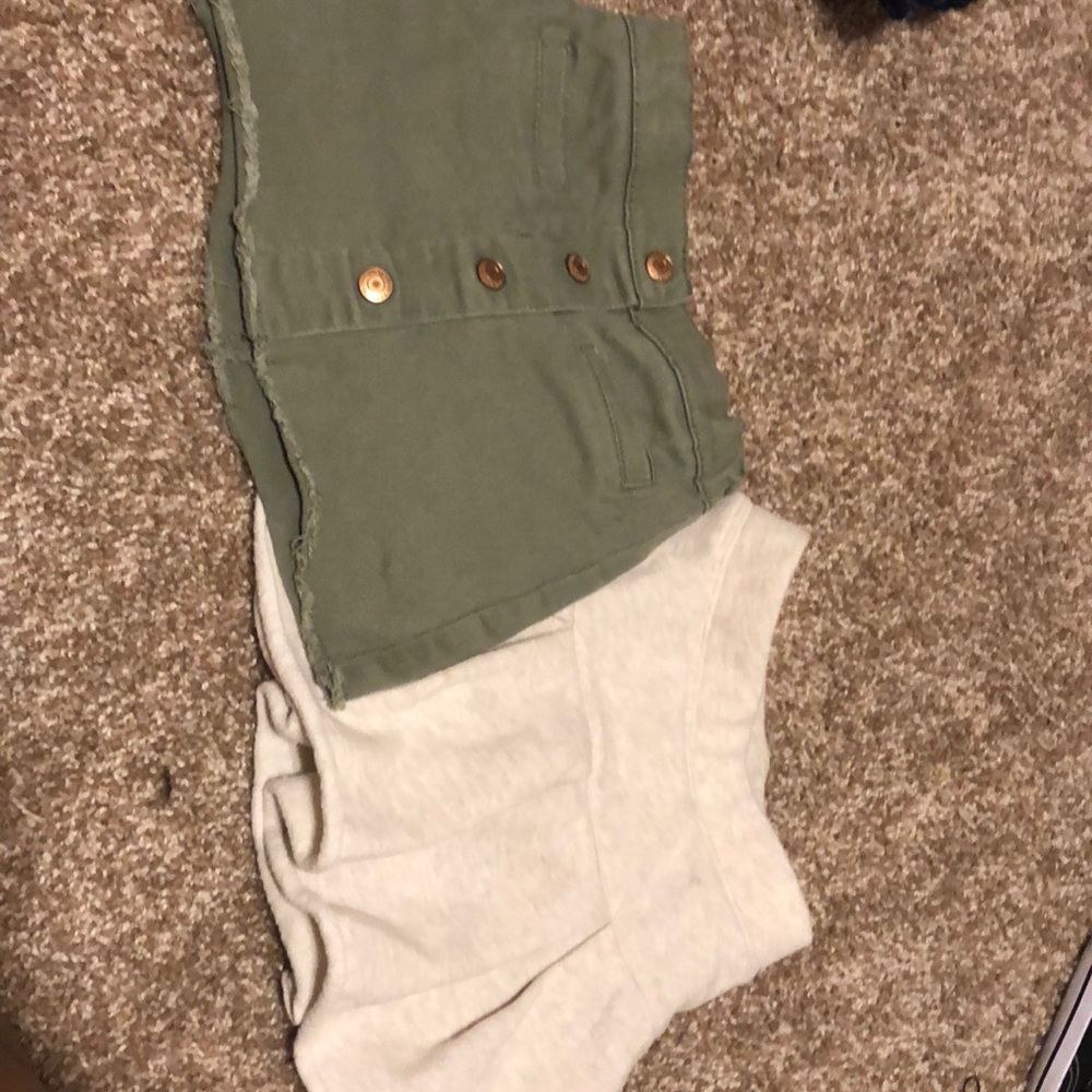 2 girl skorts